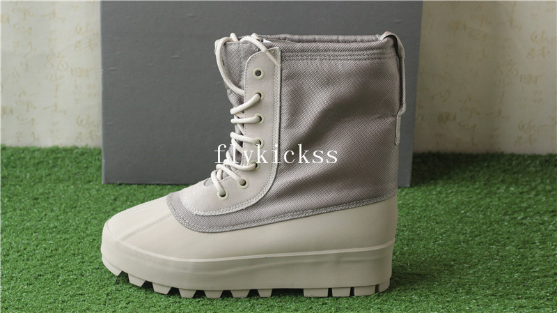 Adidas Yeezy Boost 950 Moonrock